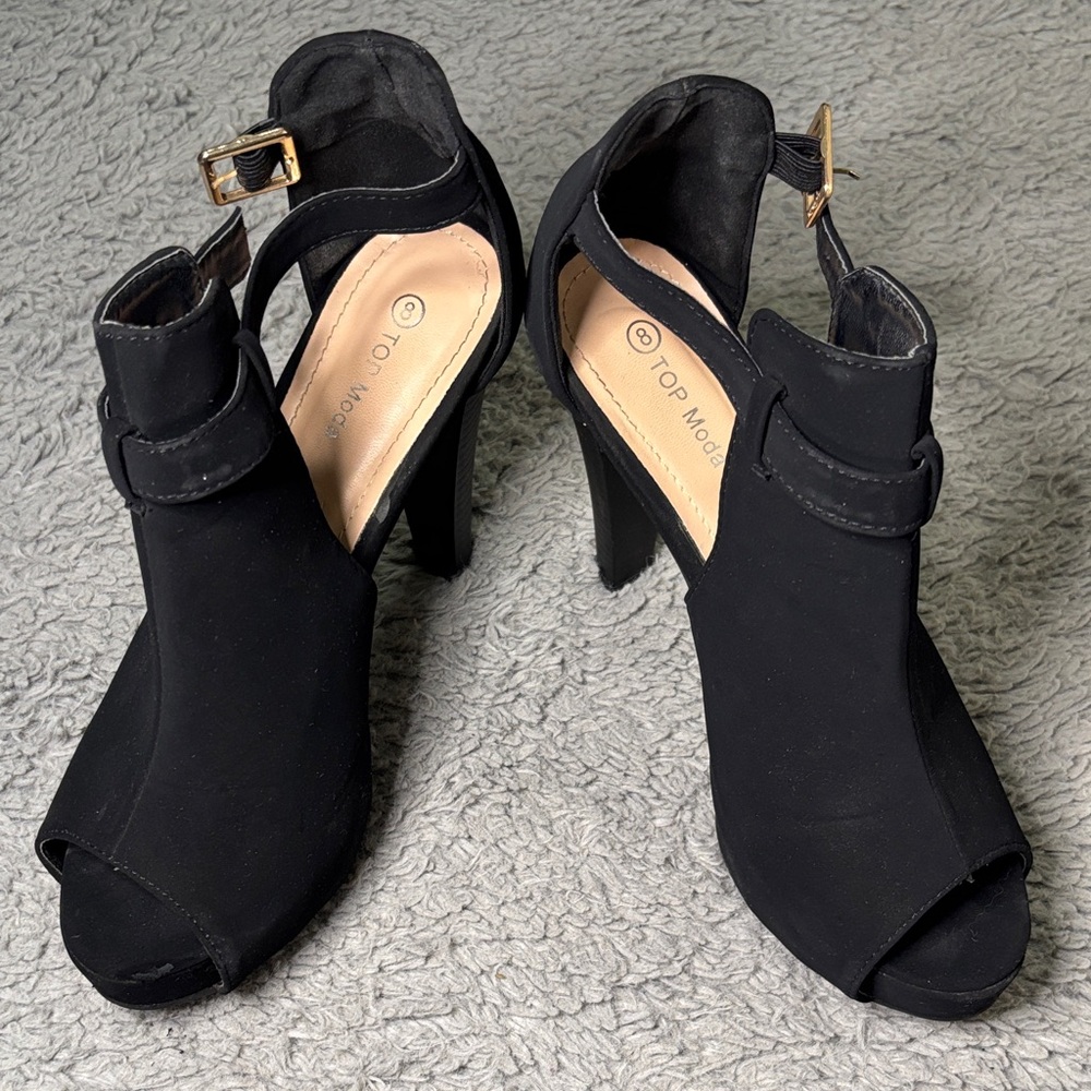 TOP Moda Black Peep-Toe Heels